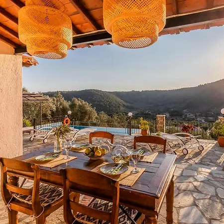 度假居 Peparethos