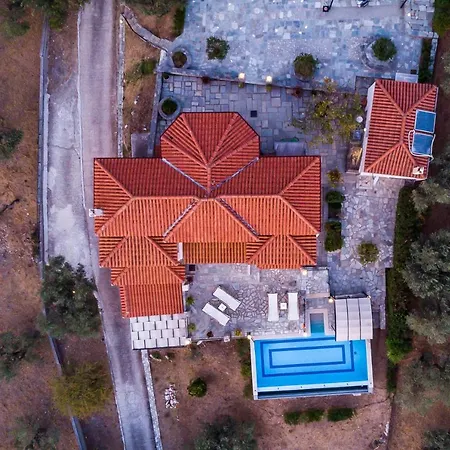 Peparethos * 斯塔菲罗斯